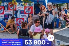 Na Festivalu plném chutí se díky kelímkům přispělo na dobrou věc
