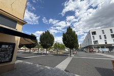 Revitalizace náměstí Míru míří do finále. Po patnácti letech bude proměna centra Veselí dokončena Revitalizace náměstí Míru míří do finále. Po patnácti letech bude proměna centra Veselí dokončena